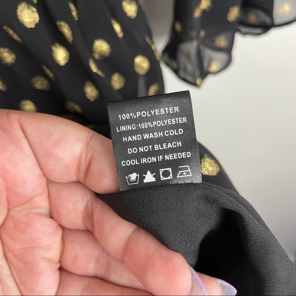 Buddy Love Bell Sleeve Romper - Picture 5 of 7